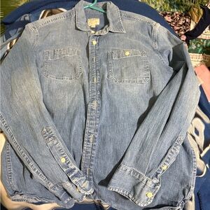 American Eagle Outfitters Light Blue Denim Shirt Jacket
